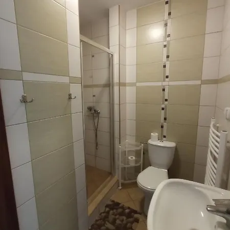 Avanti - Zielony Zakatek Apartamenty I Pokoje Z Lazienkami Kuchnia Parking Krynica Zdroj Exterior photo