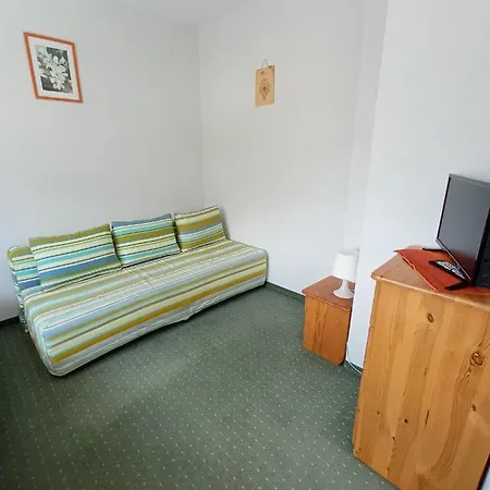 Avanti - Zielony Zakatek Apartamenty I Pokoje Z Lazienkami Kuchnia Parking Krynica Zdroj Exterior photo