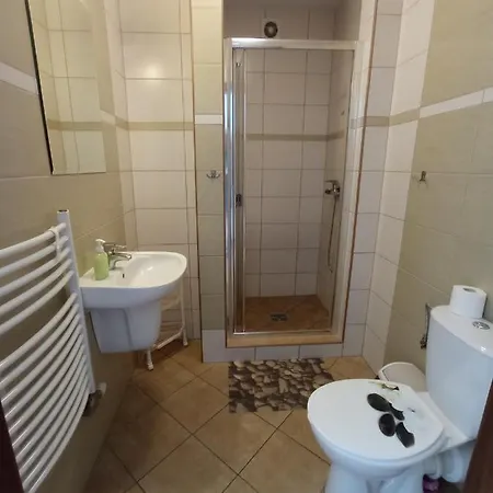 Avanti - Zielony Zakatek Apartamenty I Pokoje Z Lazienkami Kuchnia Parking Krynica Zdroj Exterior photo
