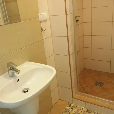 Avanti - Zielony Zakatek Apartamenty I Pokoje Z Lazienkami Kuchnia Parking Krynica Zdroj Exterior photo