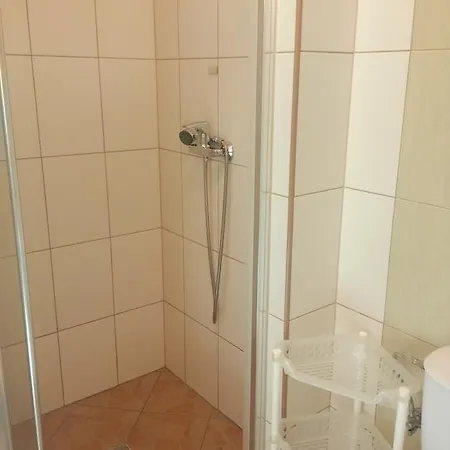 Avanti - Zielony Zakatek Apartamenty I Pokoje Z Lazienkami Kuchnia Parking Krynica Zdroj Exterior photo