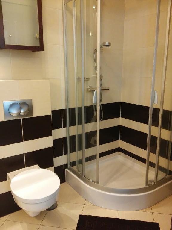 Apartment Avanti - Zakatek I Z Lazienkami Kuchnia Parking Krynica Zdroj